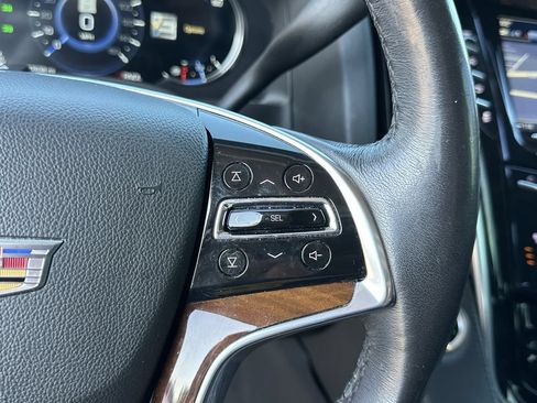 Used 2020 Cadillac Escalade Luxury AWD/4WD image 38