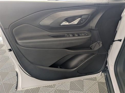Certified 2023 GMC Terrain SLE w/ Driver Convenience Package image 10