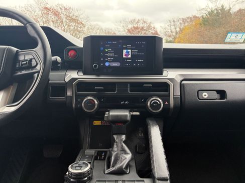 Used 2025 Toyota 4Runner TRD Off-Road image 18