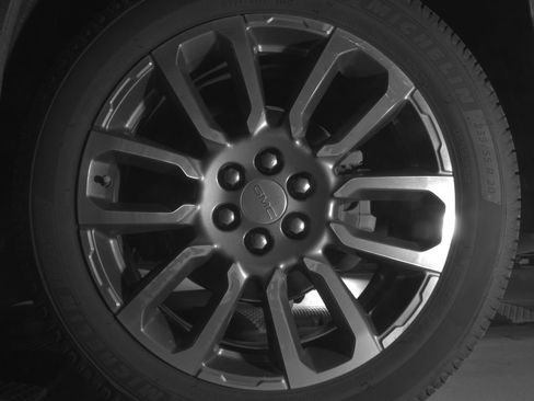 Certified 2021 GMC Acadia Denali w/ Denali Ultimate Package AWD/4WD image 15