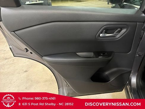 Certified 2025 Nissan Rogue SV AWD/4WD image 27