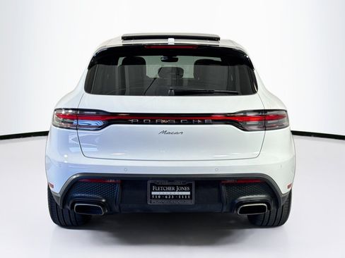 Used 2025 Porsche Macan AWD/4WD image 10