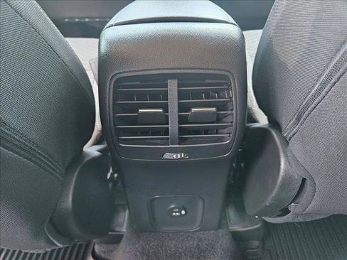 Used 2022 Ford Escape SE w/ Convenience Package FWD image 17