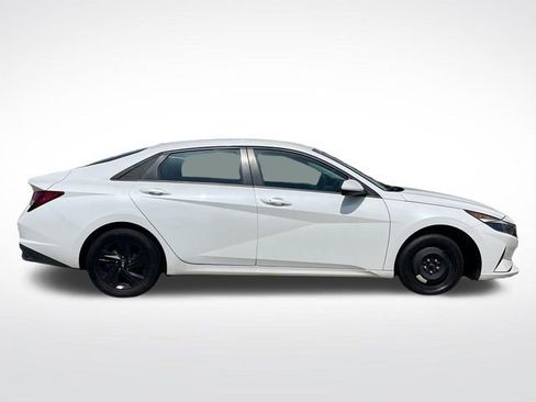 Used 2022 Hyundai Elantra SEL w/ Cargo Package FWD image 10