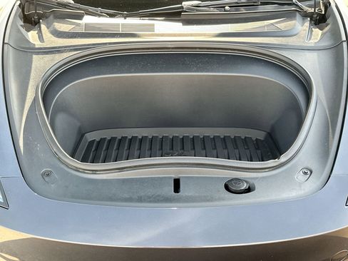 Used 2024 Tesla Model 3 Performance image 24