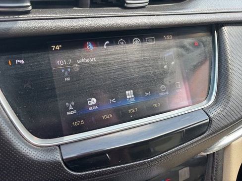 Used 2017 Cadillac XT5 FWD w/ LPO, Wheel Lock Package image 21