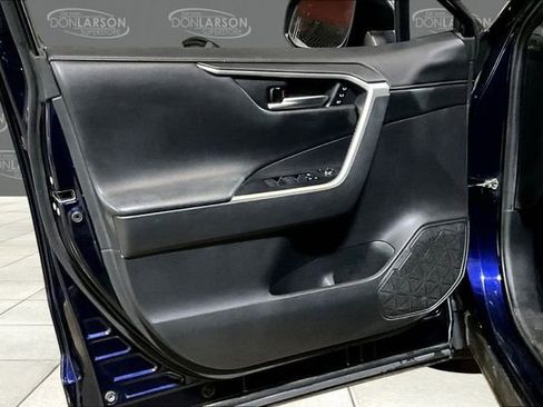 Used 2019 Toyota RAV4 Limited w/ Cold Weather Package image 11