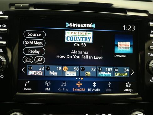 Used 2021 Nissan Murano S image 11