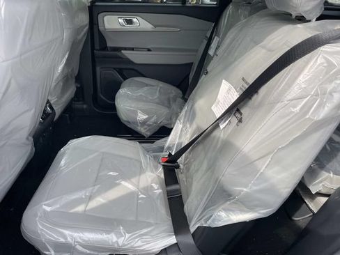 New 2026 Ford Explorer Active w/ Active Comfort Package AWD/4WD image 8