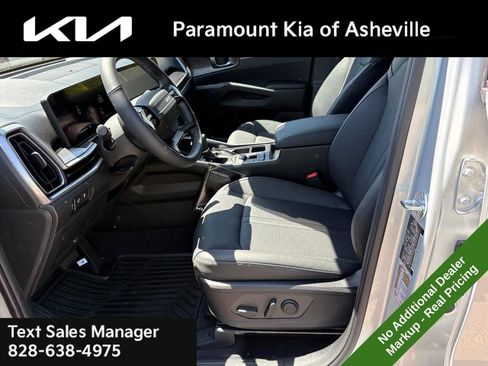 New 2026 Kia Sorento EX AWD/4WD image 18