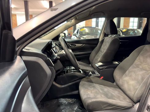 Used 2016 Nissan Rogue SV image 25