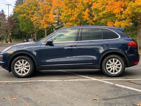 Used 2012 Porsche Cayenne image 2