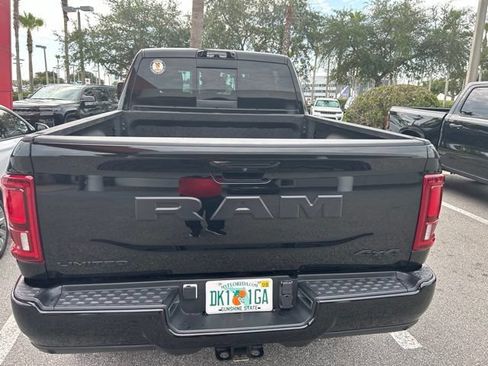 Used 2025 RAM 2500 Limited AWD/4WD image 8