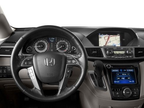 Used 2016 Honda Odyssey Touring Elite image 6