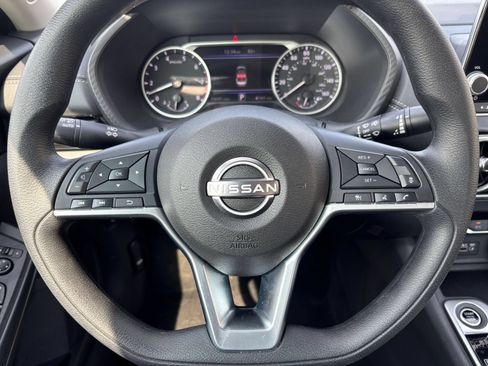 Used 2025 Nissan Sentra SV FWD image 25
