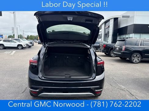 Used 2023 Buick Envision Essence w/ Technology Package I AWD/4WD image 9