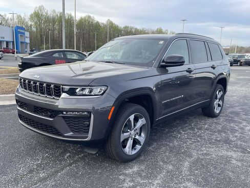 New 2026 Jeep Grand Cherokee L Limited AWD/4WD image 3