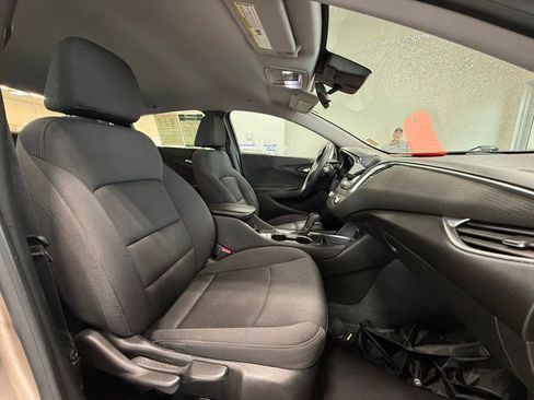 Used 2019 Chevrolet Malibu LT w/ Driver Confidence Package II FWD image 26