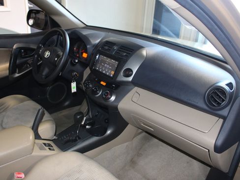 Used 2012 Toyota RAV4 FWD w/ Value Pkg image 23