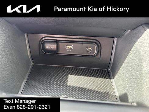 Used 2025 Kia Sportage LX FWD image 24