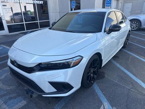 Used 2024 Honda Civic Sport image 2