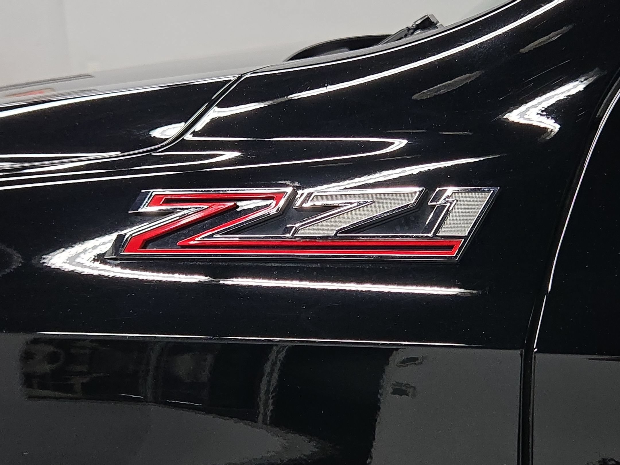 Used 2025 Chevrolet Suburban Z71 AWD/4WD image 35