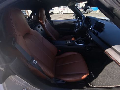 Used 2023 MAZDA MX-5 Miata Grand Touring image 22