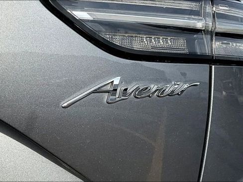Used 2022 Buick Envision Avenir w/ Technology Package II AWD/4WD image 23
