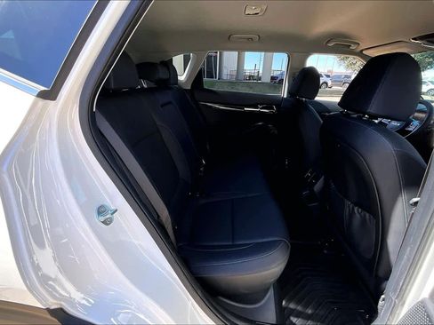 Certified 2024 Kia Seltos SX image 18