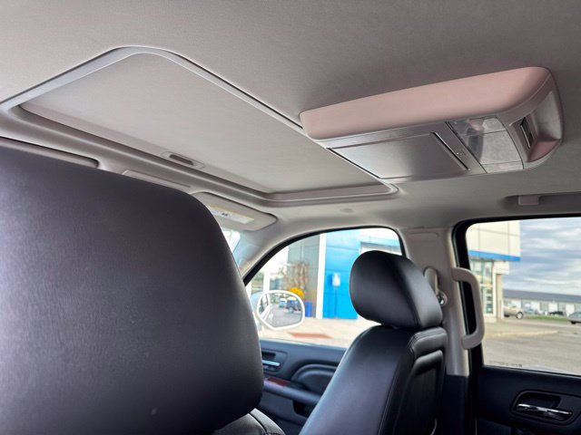 Used 2013 Cadillac Escalade Premium AWD/4WD image 29