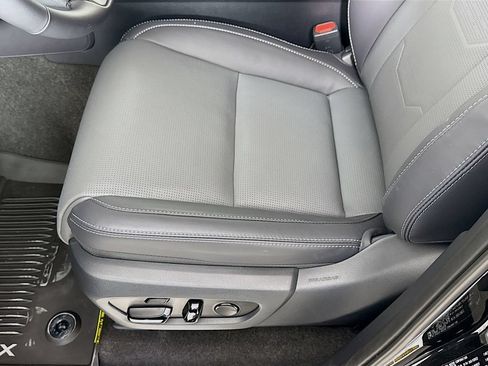 Certified 2026 Lexus GX 550 AWD/4WD image 20