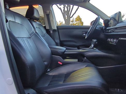 Certified 2023 Honda HR-V EX-L image 26