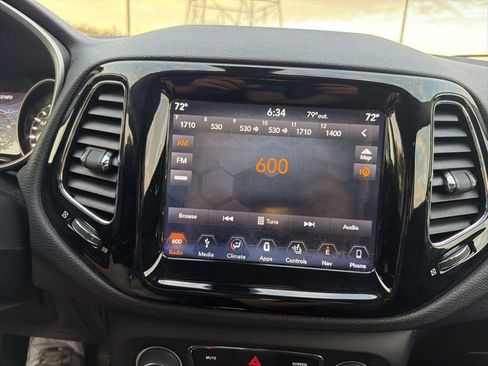 Certified 2018 Jeep Compass Limited w/ Navigation Group image 19