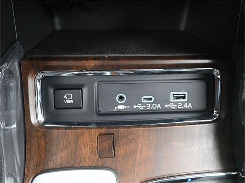 New 2025 Subaru Ascent Touring image 9
