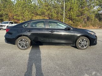 Used 2024 Kia Forte LXS video 2