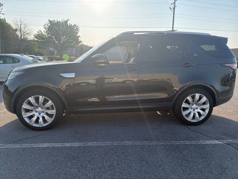 Used 2018 Land Rover Discovery HSE AWD/4WD image 6