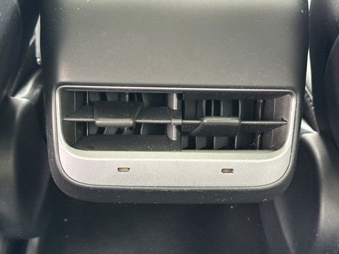 Used 2023 Tesla Model 3 Standard Range image 15