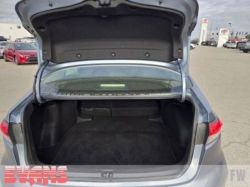 Used 2023 Toyota Corolla LE image 23