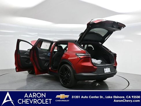 New 2026 Chevrolet Equinox EV LT image 39