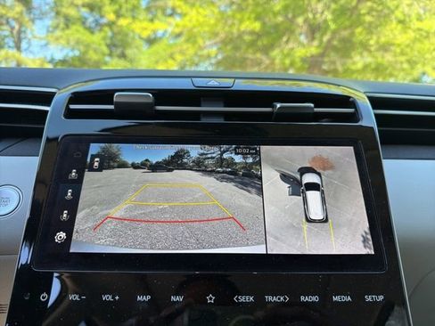 Used 2022 Hyundai Tucson Limited AWD/4WD image 16