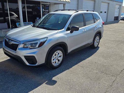 Used 2021 Subaru Forester AWD/4WD image 2
