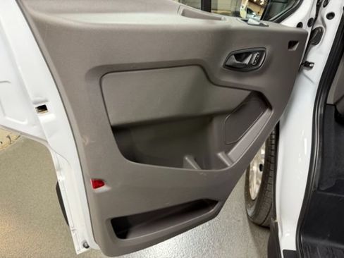 Used 2023 Ford Transit 350 XLT RWD image 9