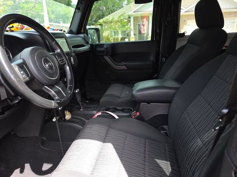 Used 2011 Jeep Wrangler Sport AWD/4WD image 5