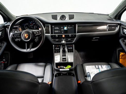 New 2026 Porsche Macan GTS image 25
