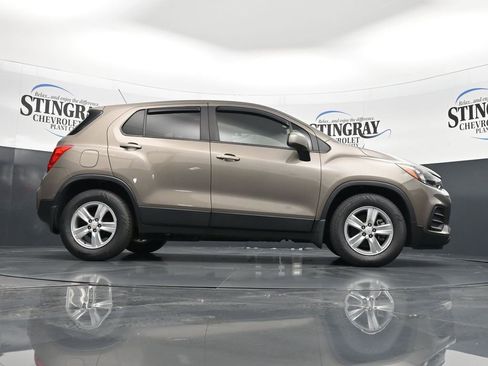 Used 2021 Chevrolet Trax LS w/ Tint and Cruise Package image 24
