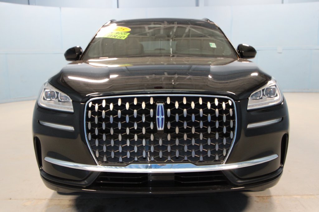 Used 2025 Lincoln Corsair Grand Touring AWD/4WD image 30