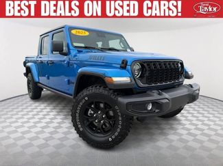 Used 2025 Jeep Gladiator Sport AWD/4WD video 1