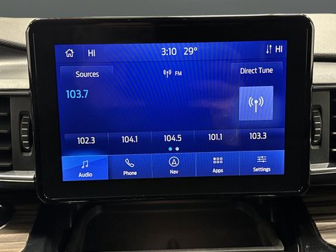 Used 2023 Ford Explorer Limited AWD/4WD image 20