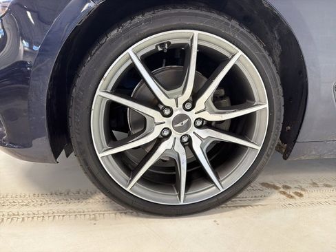 Used 2023 Genesis G70 2.0T image 9