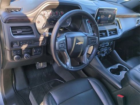Used 2021 Chevrolet Tahoe LT w/ LT Signature Package image 11